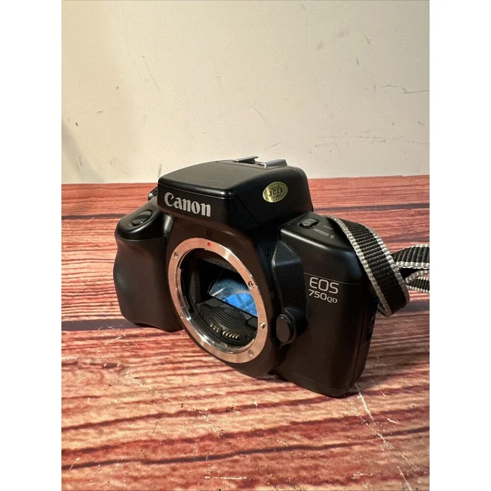 Canon EOS 750QD SLR 35mm Film Camera Body Only - Made in Japan - TESTED